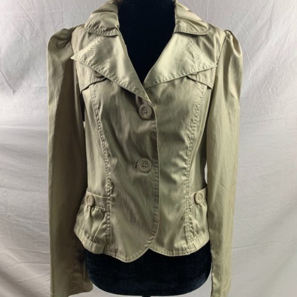 Fall/Spring Olive Colour Crop Jacket - Picture 1 of 4